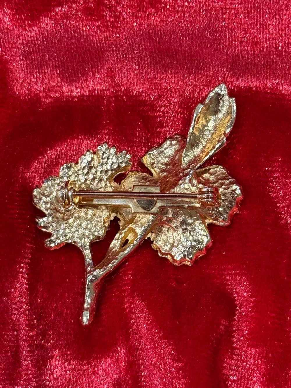 Mid-Century Vintage WIBC 1969 Floral Stem Brooch Pin
